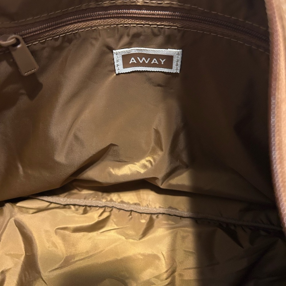 AWAY Nylon Bag - Picture 10 of 12